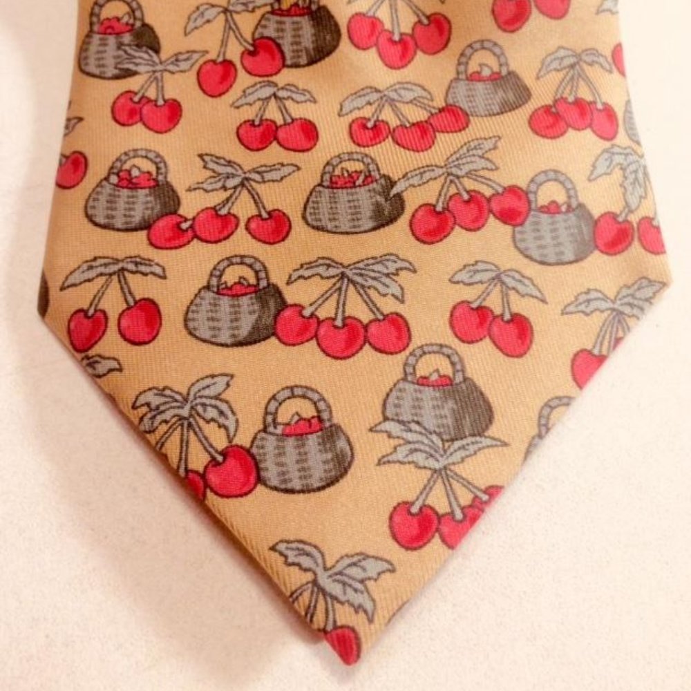 Hermes 7430 HA Cheries Basket Silk Tie